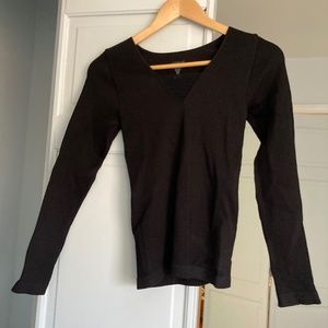 Womens Small Black VENUS New Pullover Sweater